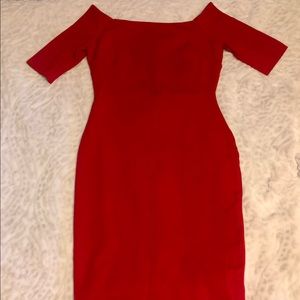 ❤️💋Lulu’s Red Off-the-shoulder Bodycon Dress💋❤️